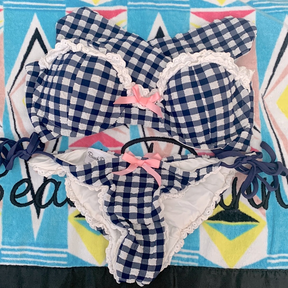 Beach bunny bikini